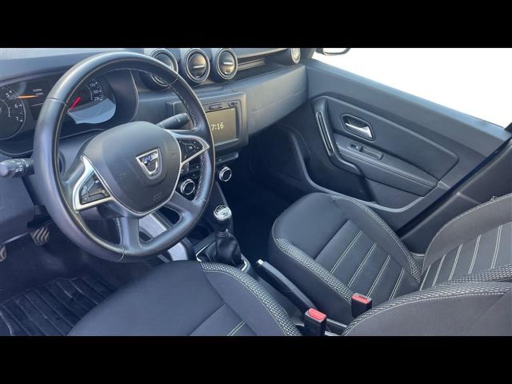 Dacia Duster usata a Catania (10)
