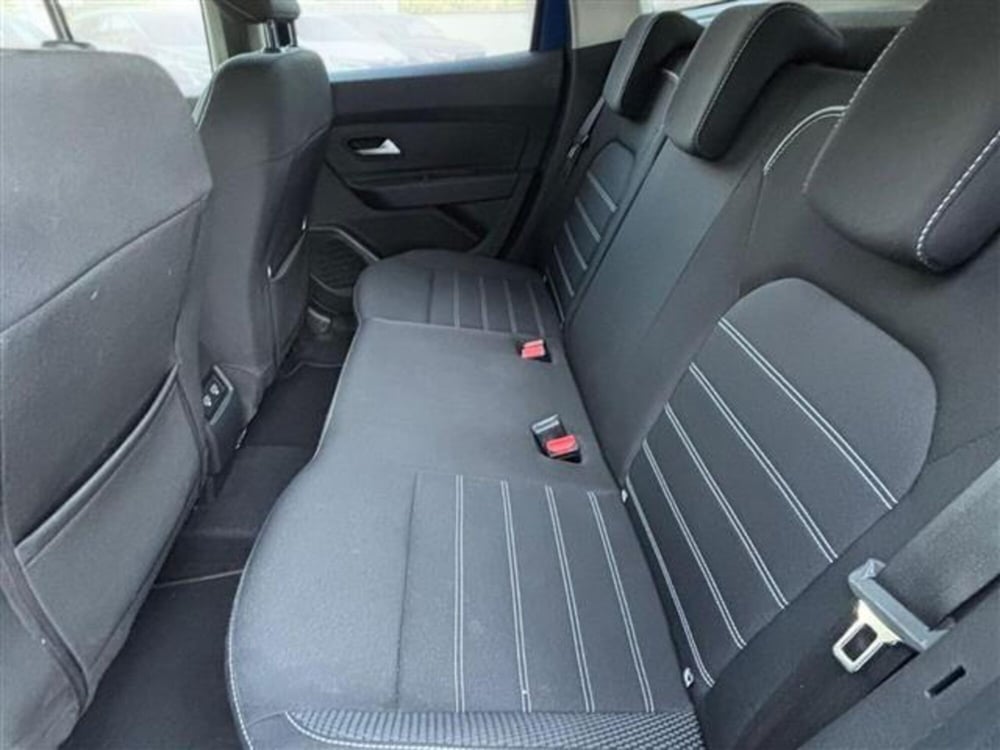 Dacia Duster usata a Livorno (14)
