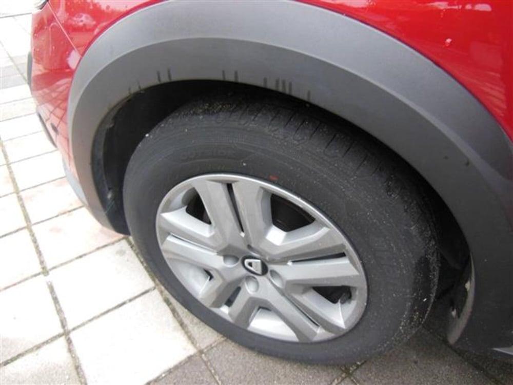 Dacia Sandero usata a Milano (7)