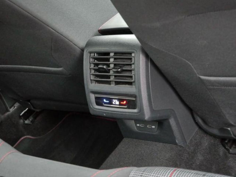 Volkswagen Golf usata a Milano (16)