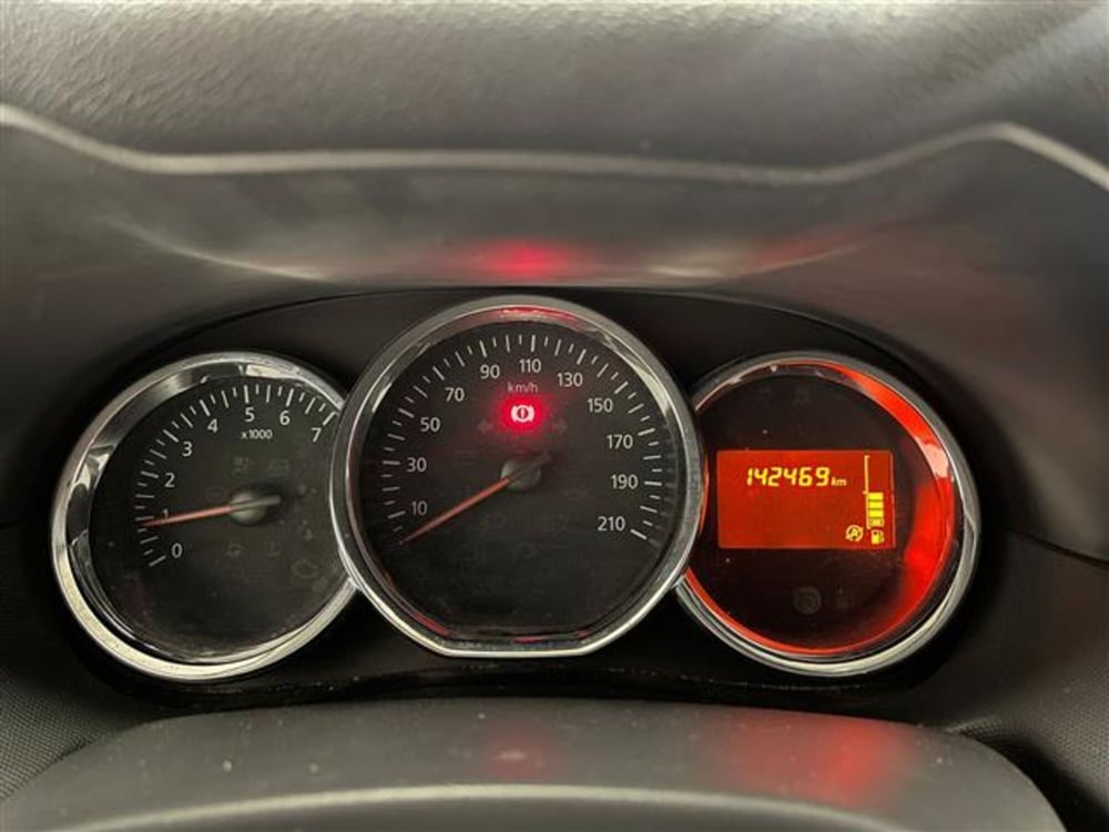 Dacia Duster usata a Ragusa (13)