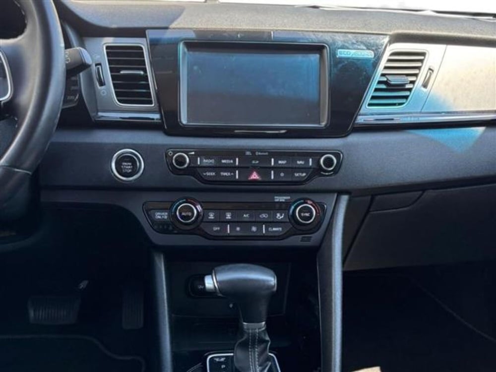 Kia Niro usata a Livorno (11)
