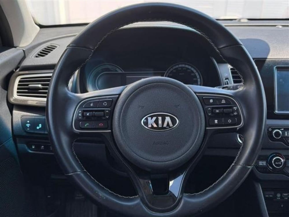 Kia Niro usata a Livorno (12)