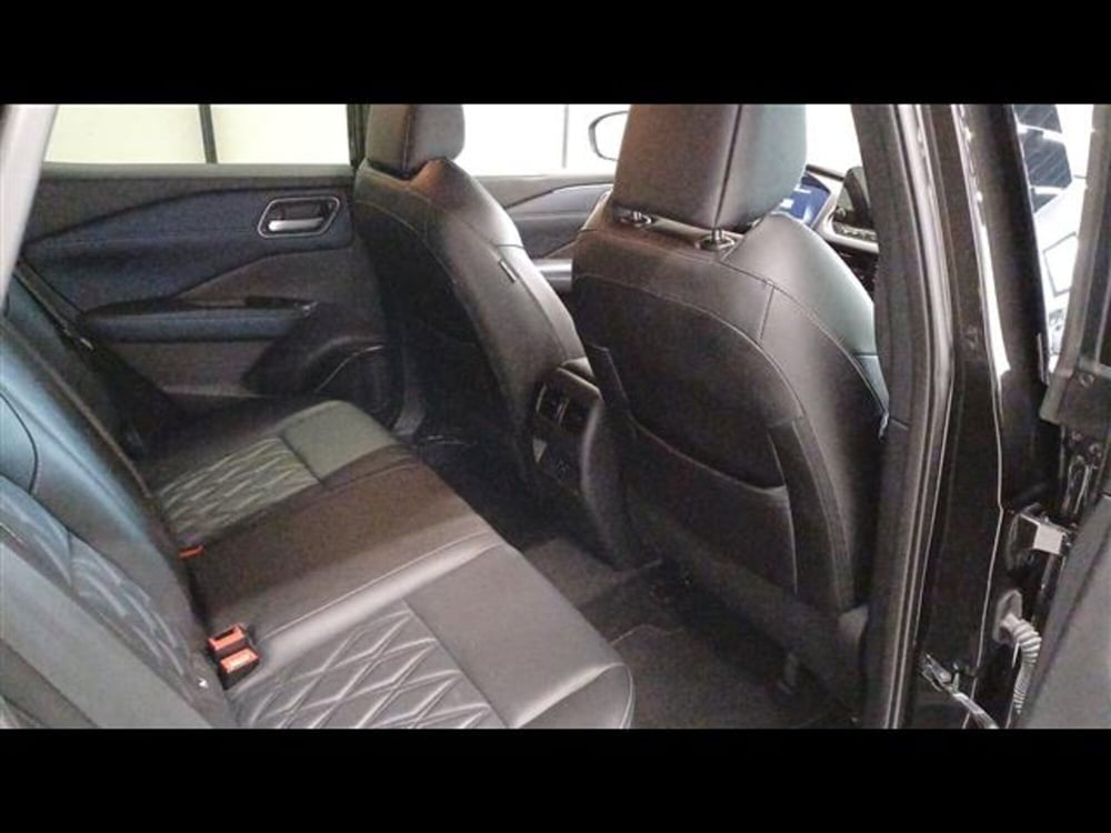 Nissan Qashqai usata a Milano (7)