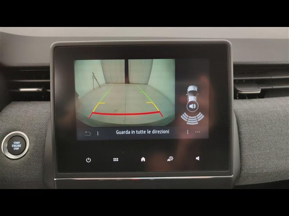 Renault Clio usata a Milano (13)