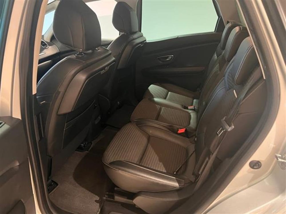 Renault Scenic E-Tech Electric usata a Ragusa (14)