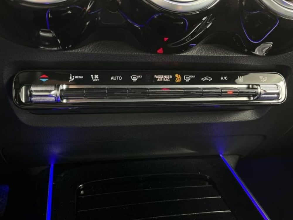 Mercedes-Benz EQB usata a Verona (14)