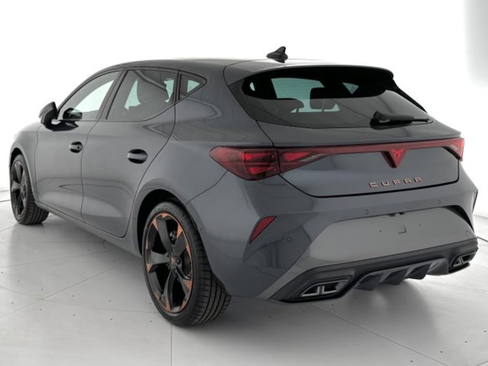 Cupra Leon nuova a Vicenza (5)