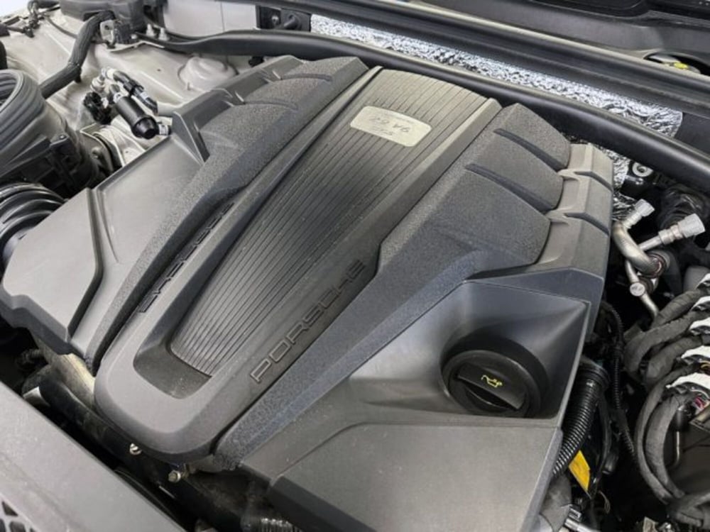 Porsche Macan usata a Modena (15)