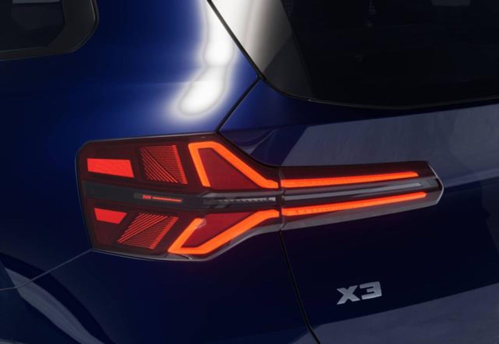 BMW X3 nuova a Modena (9)