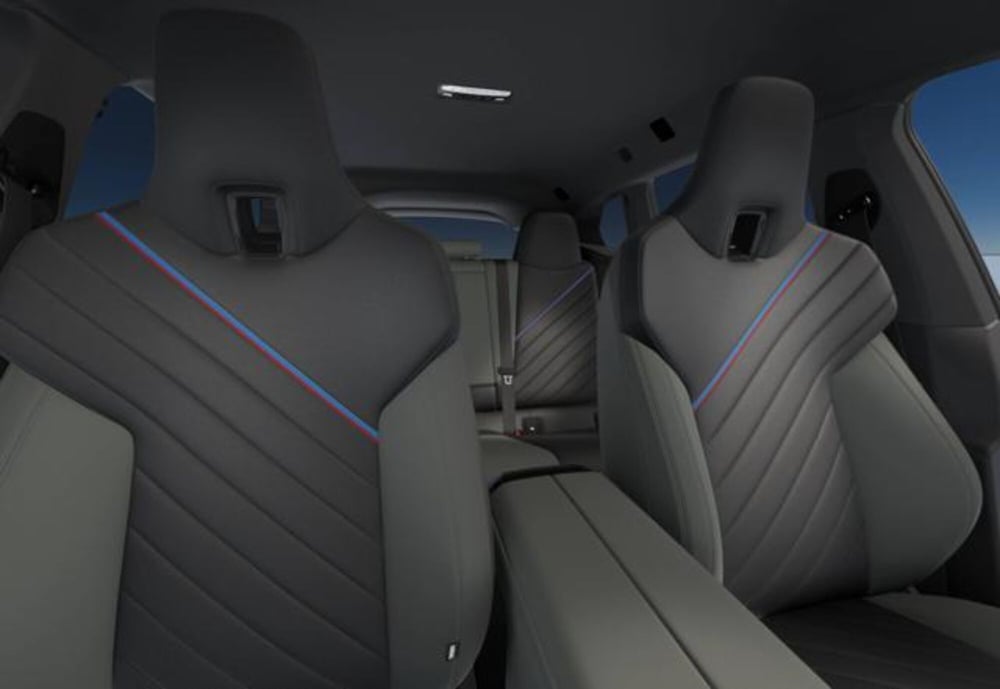 BMW iX nuova a Modena (12)