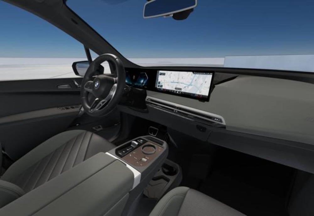 BMW iX nuova a Modena (15)