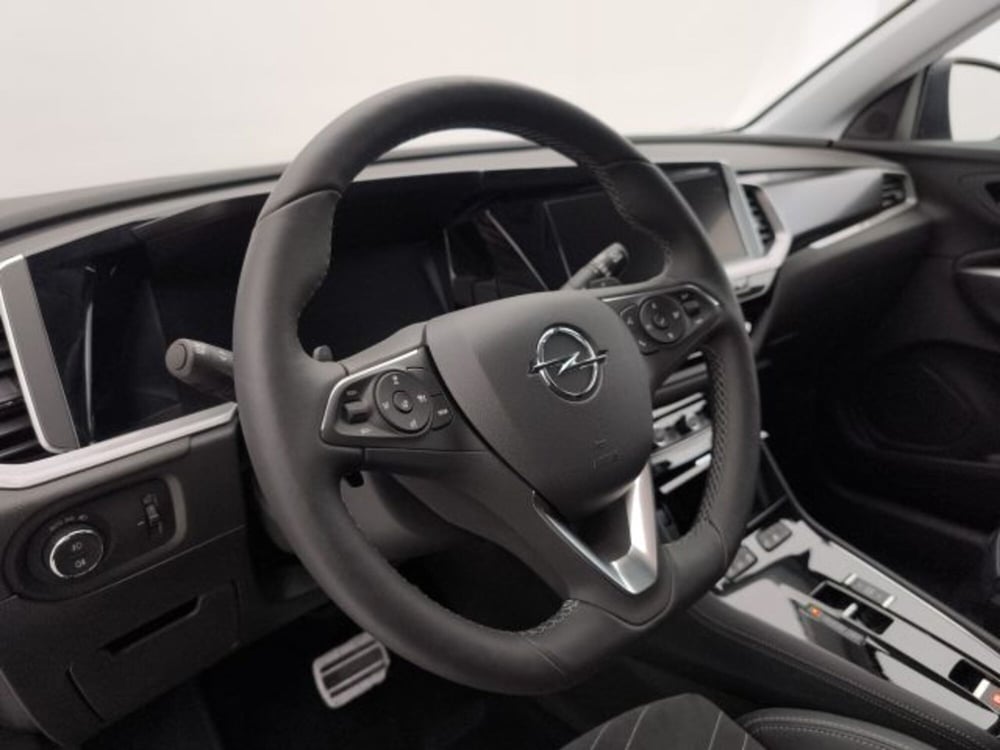 Opel Grandland X nuova a Torino (10)