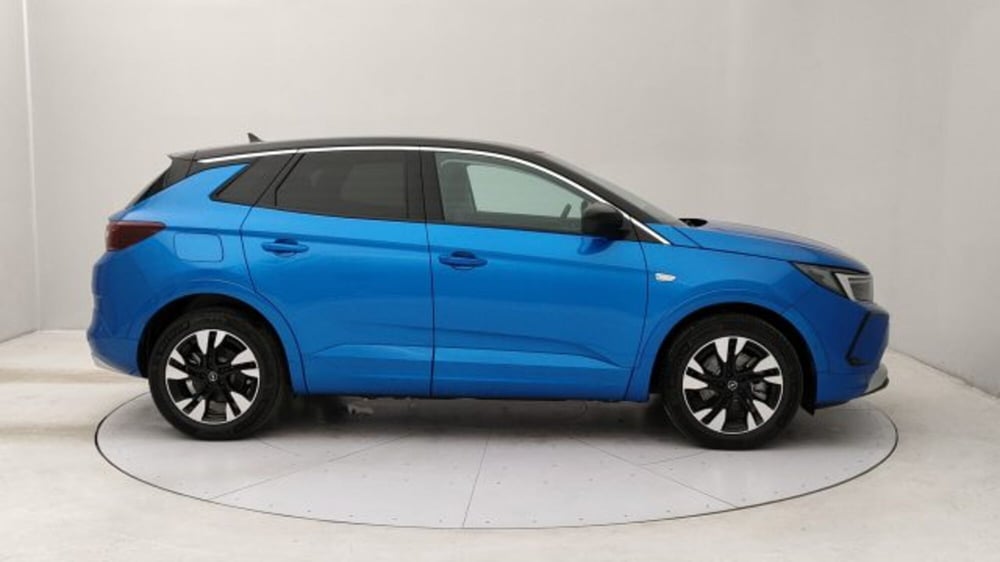 Opel Grandland X nuova a Torino (6)