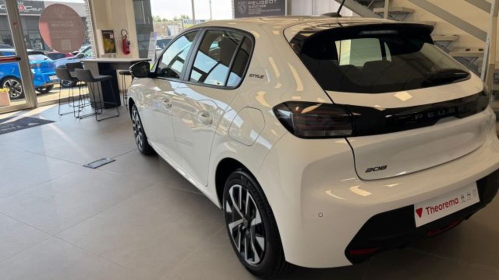 Peugeot 208 nuova a Torino (6)