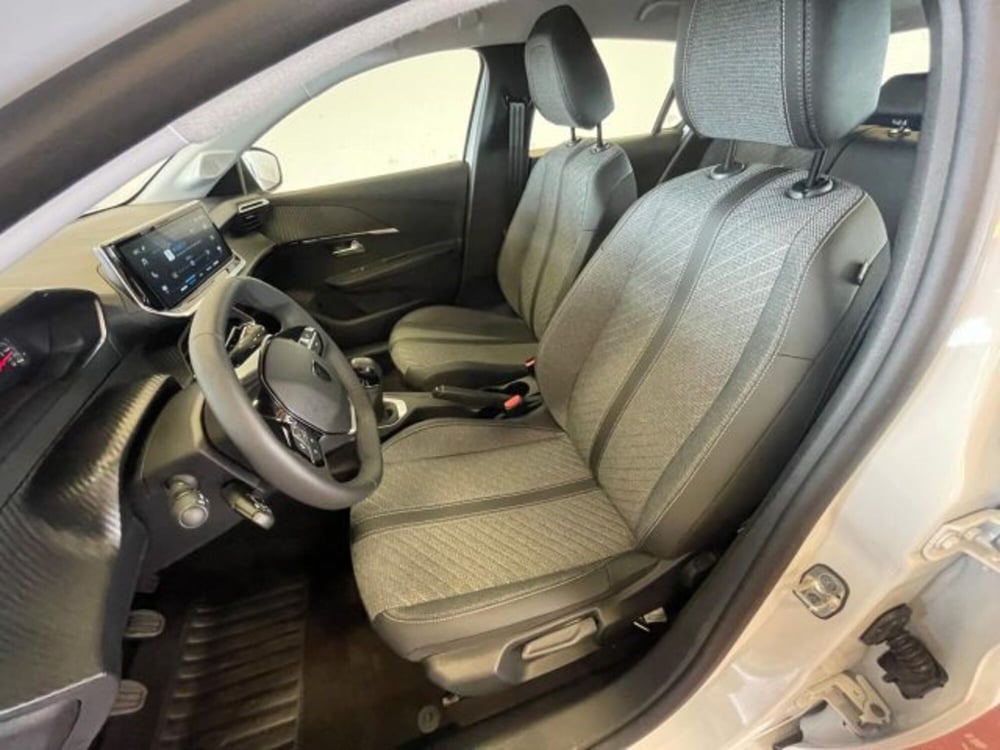 Peugeot 208 nuova a Torino (13)