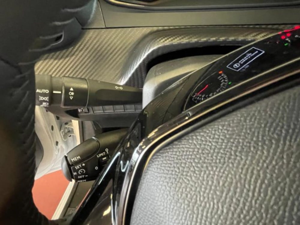 Peugeot 208 nuova a Torino (18)