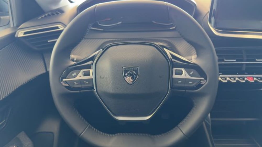 Peugeot 208 nuova a Torino (12)