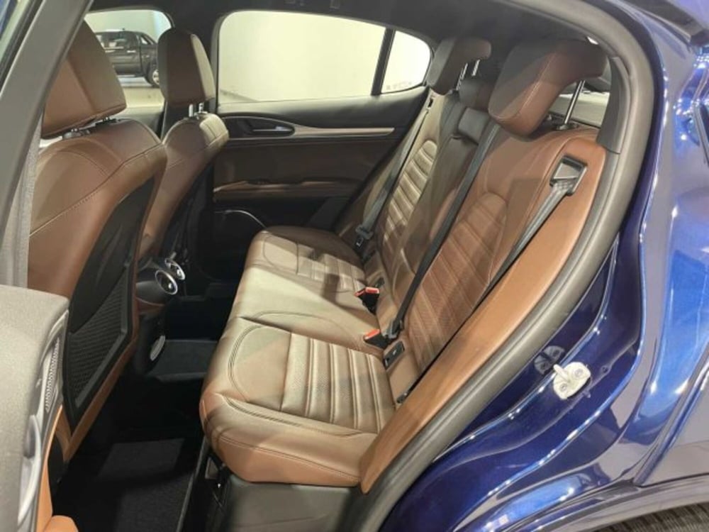 Alfa Romeo Stelvio usata a Sondrio (9)
