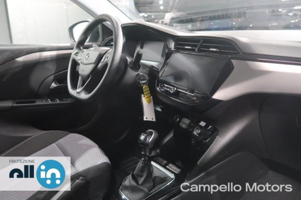 Opel Corsa nuova a Venezia (14)