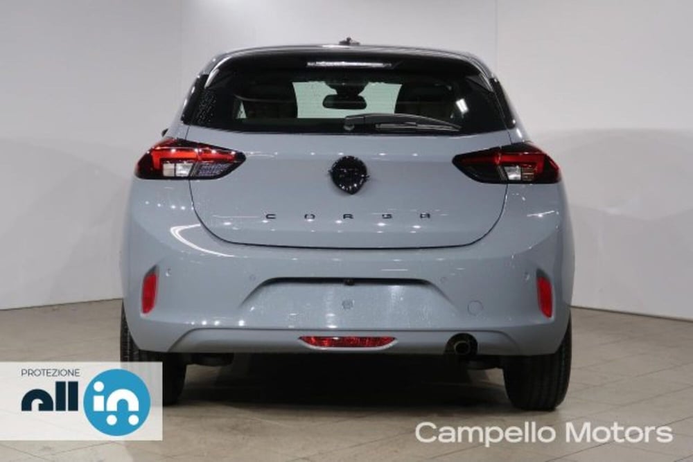 Opel Corsa nuova a Venezia (4)