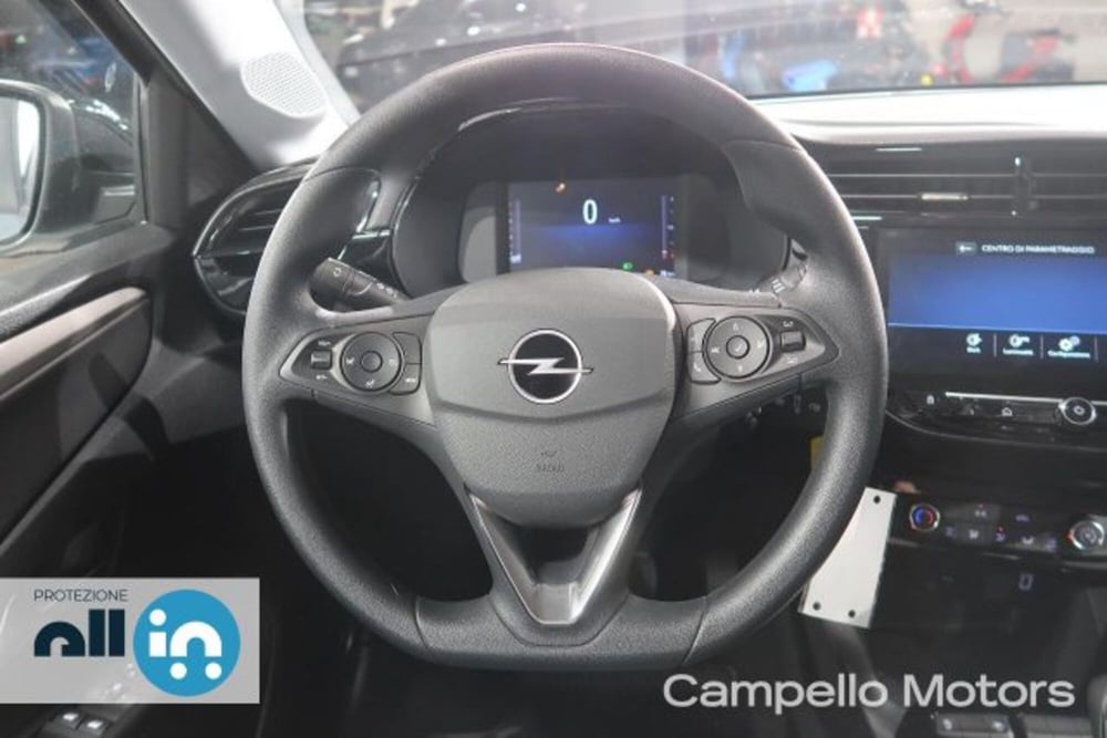 Opel Corsa nuova a Venezia (8)