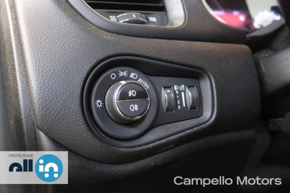 Jeep Renegade usata a Venezia (16)