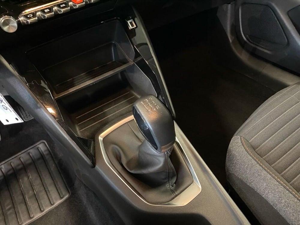 Peugeot 208 usata a Torino (12)
