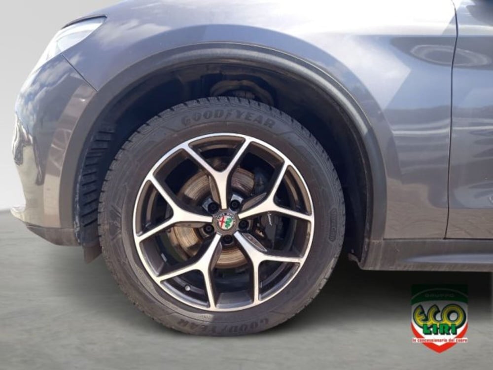 Alfa Romeo Stelvio usata a Frosinone (11)