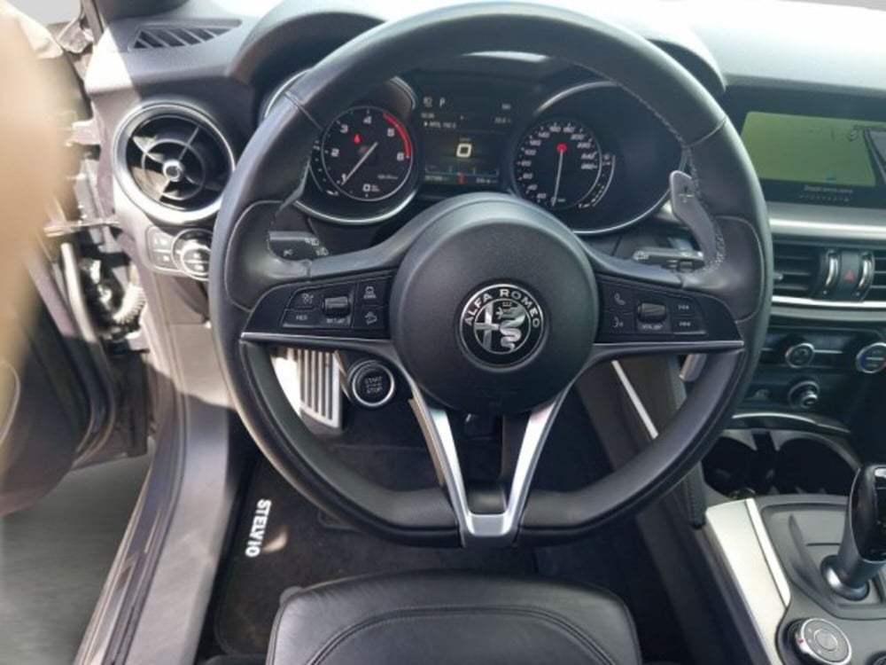 Alfa Romeo Stelvio usata a Frosinone (15)