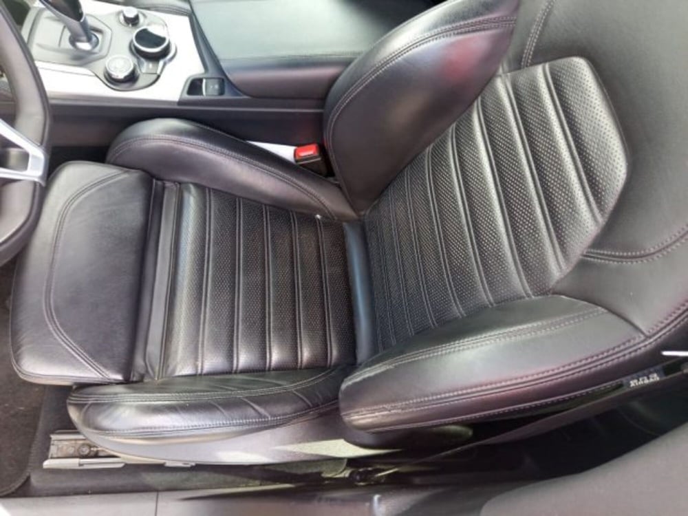 Alfa Romeo Stelvio usata a Frosinone (17)