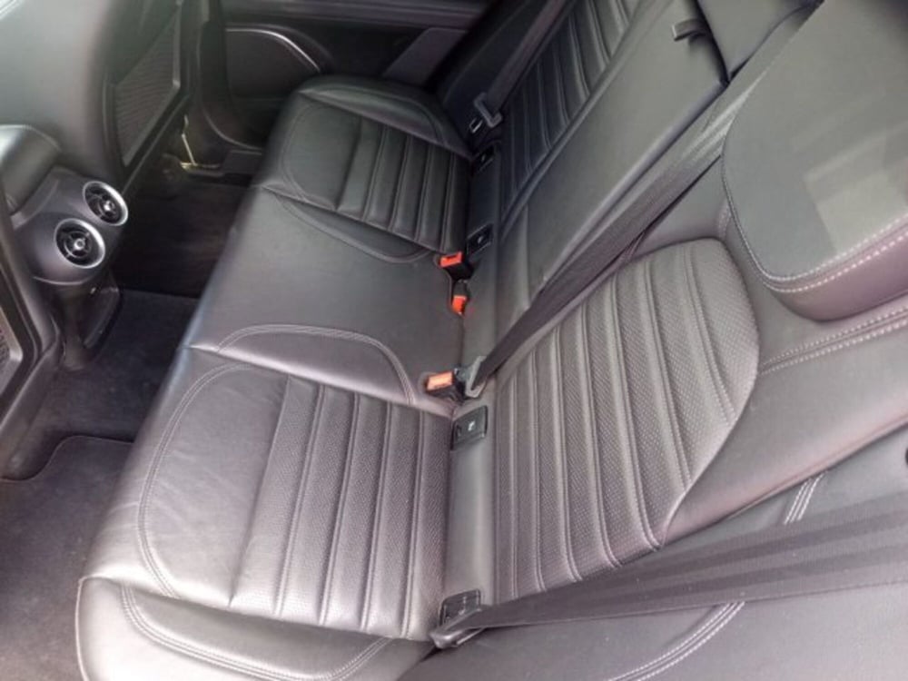 Alfa Romeo Stelvio usata a Frosinone (19)
