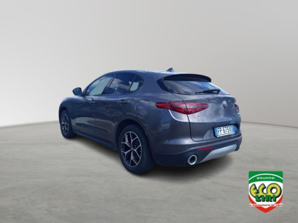 Alfa Romeo Stelvio usata a Frosinone (4)