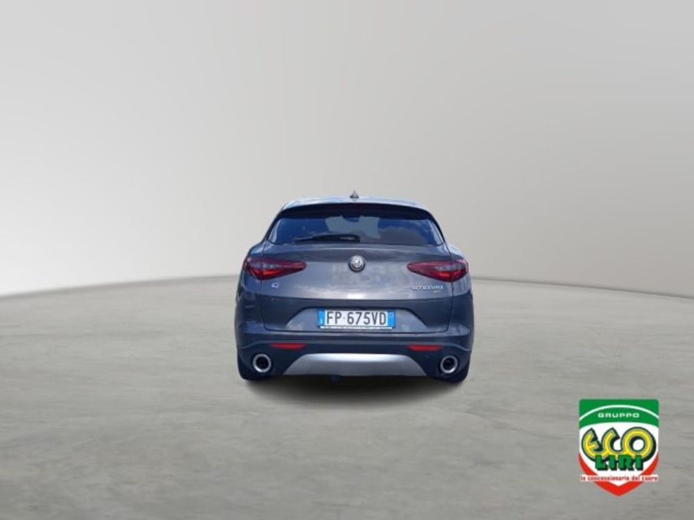 Alfa Romeo Stelvio usata a Frosinone (5)
