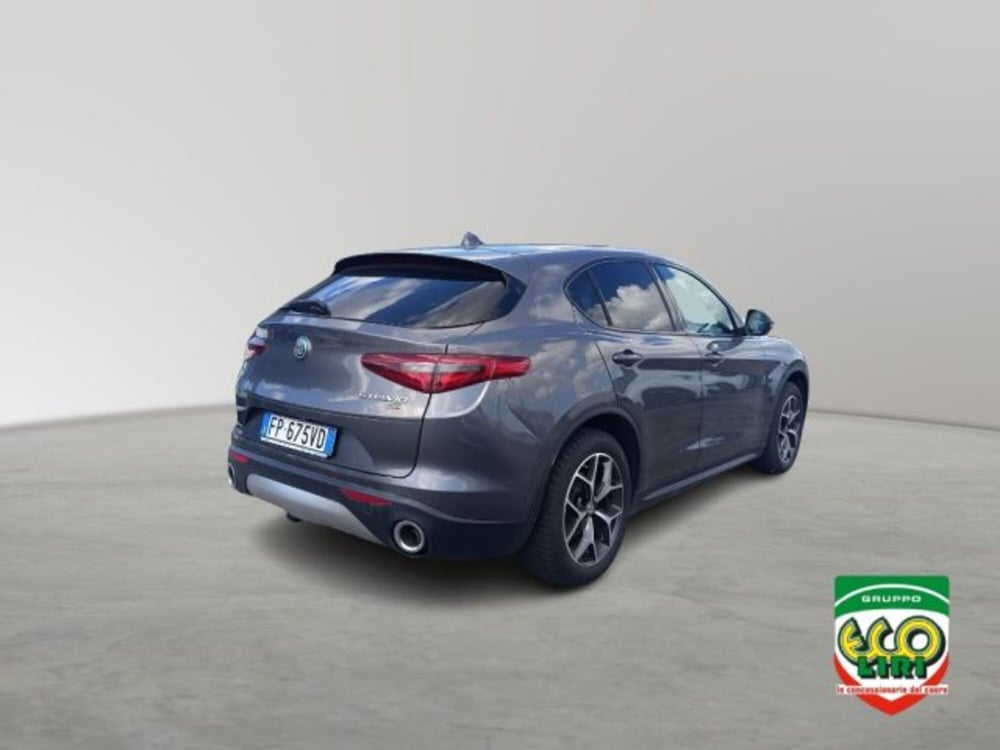 Alfa Romeo Stelvio usata a Frosinone (6)