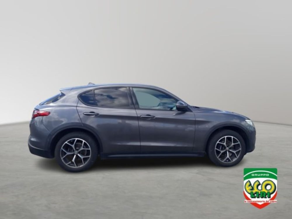 Alfa Romeo Stelvio usata a Frosinone (7)