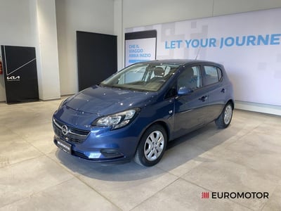 Opel Corsa 1.2 5 porte Cosmo del 2015 usata a Modugno