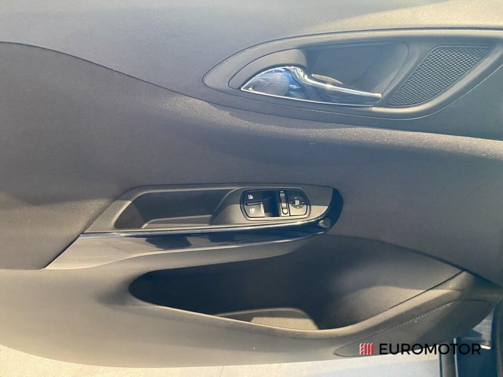 Opel Corsa usata a Bari (11)