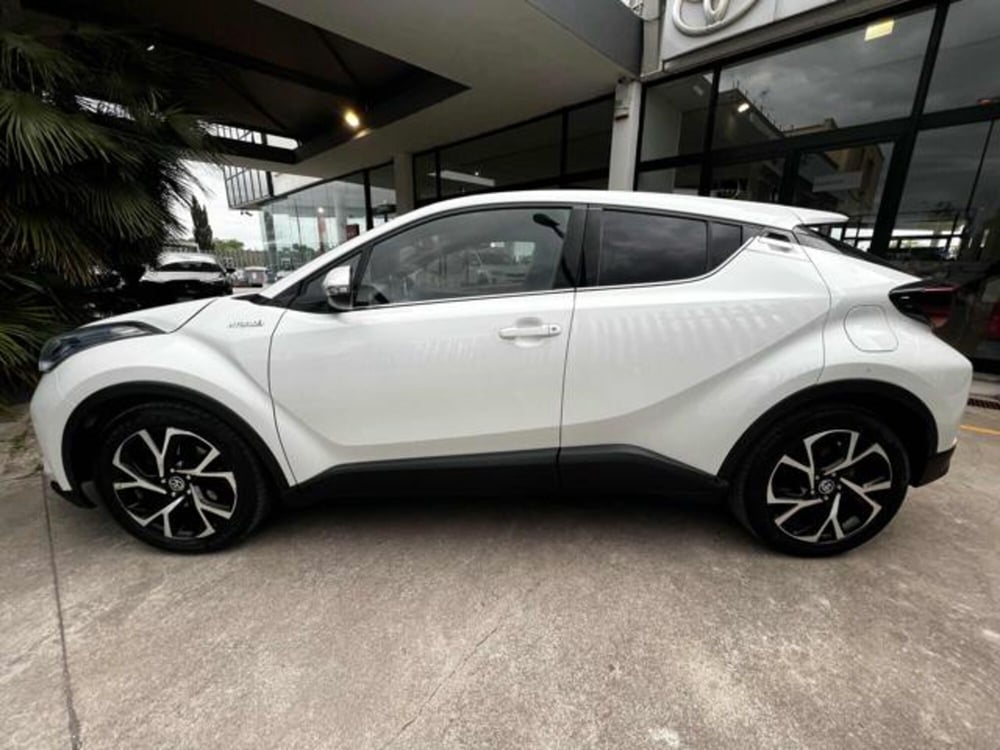 Toyota Toyota C-HR usata a Sassari (4)