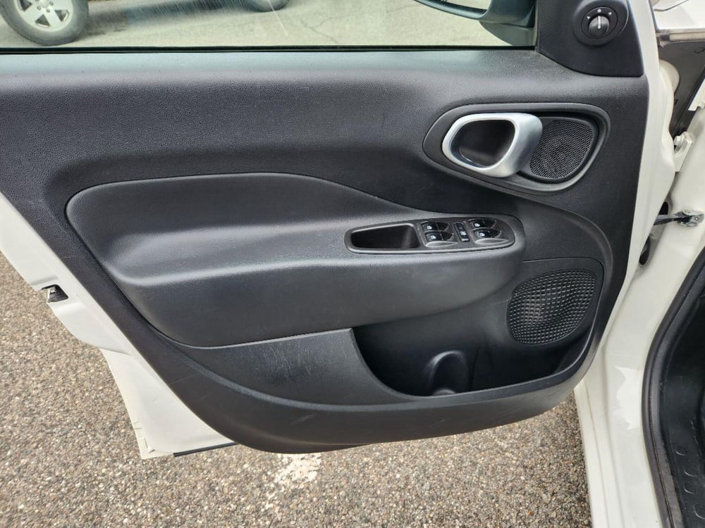 Fiat 500L usata a Milano (10)