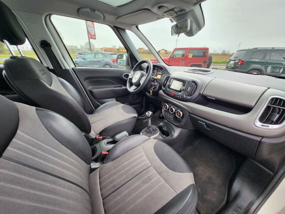 Fiat 500L usata a Milano (17)
