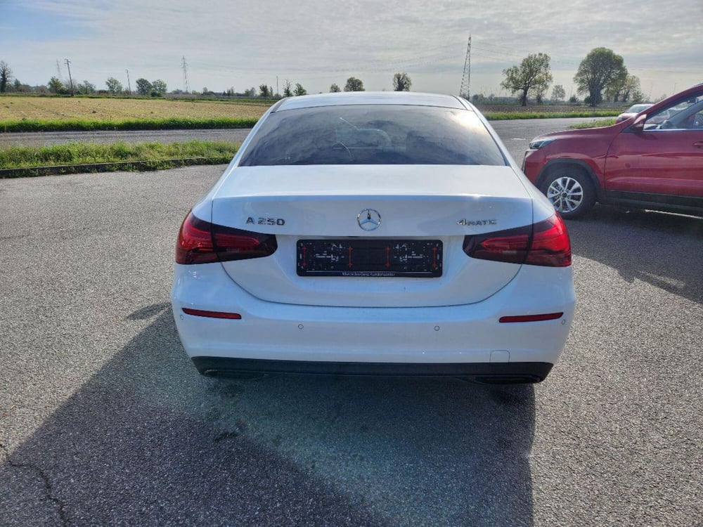 Mercedes-Benz Classe A Sedan usata a Milano (7)