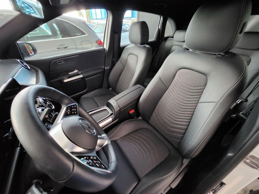 Mercedes-Benz Classe B usata a Milano (11)