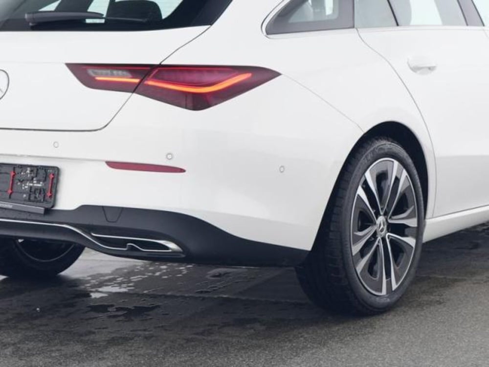 Mercedes-Benz CLA Shooting Brake usata a Milano (3)