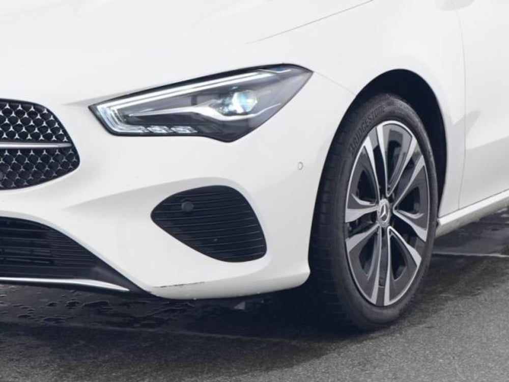 Mercedes-Benz CLA Shooting Brake usata a Milano (4)