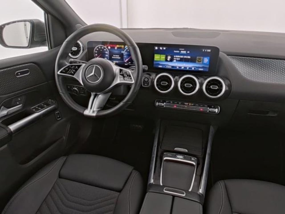 Mercedes-Benz Classe B usata a Milano (5)
