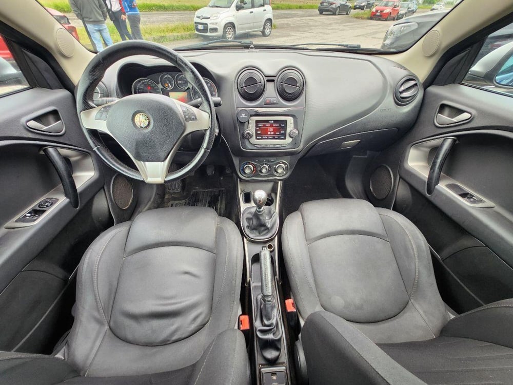 Alfa Romeo MiTo usata a Milano (11)