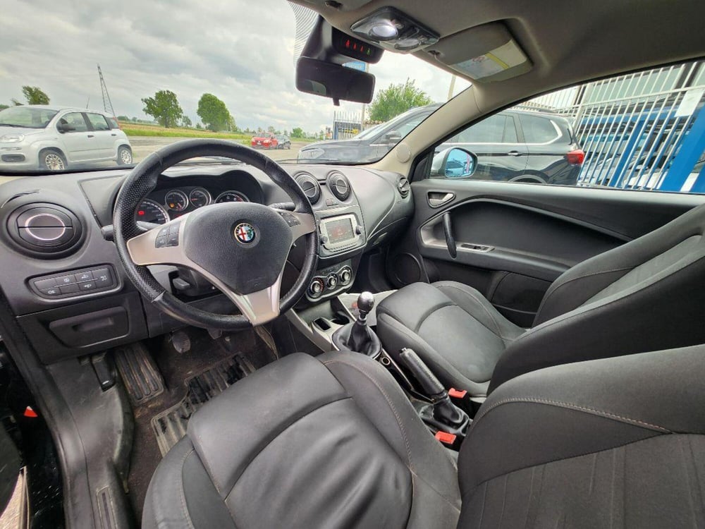 Alfa Romeo MiTo usata a Milano (15)