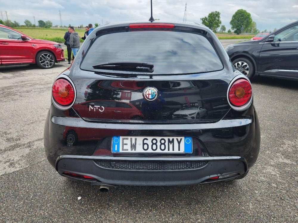 Alfa Romeo MiTo usata a Milano (7)