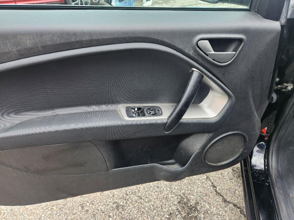 Alfa Romeo MiTo usata a Milano (9)